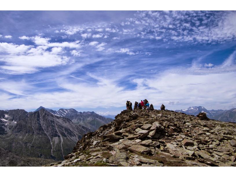 Les Edelweiss : Randonnée centre-edelweiss-vacance_04139221-.jpg