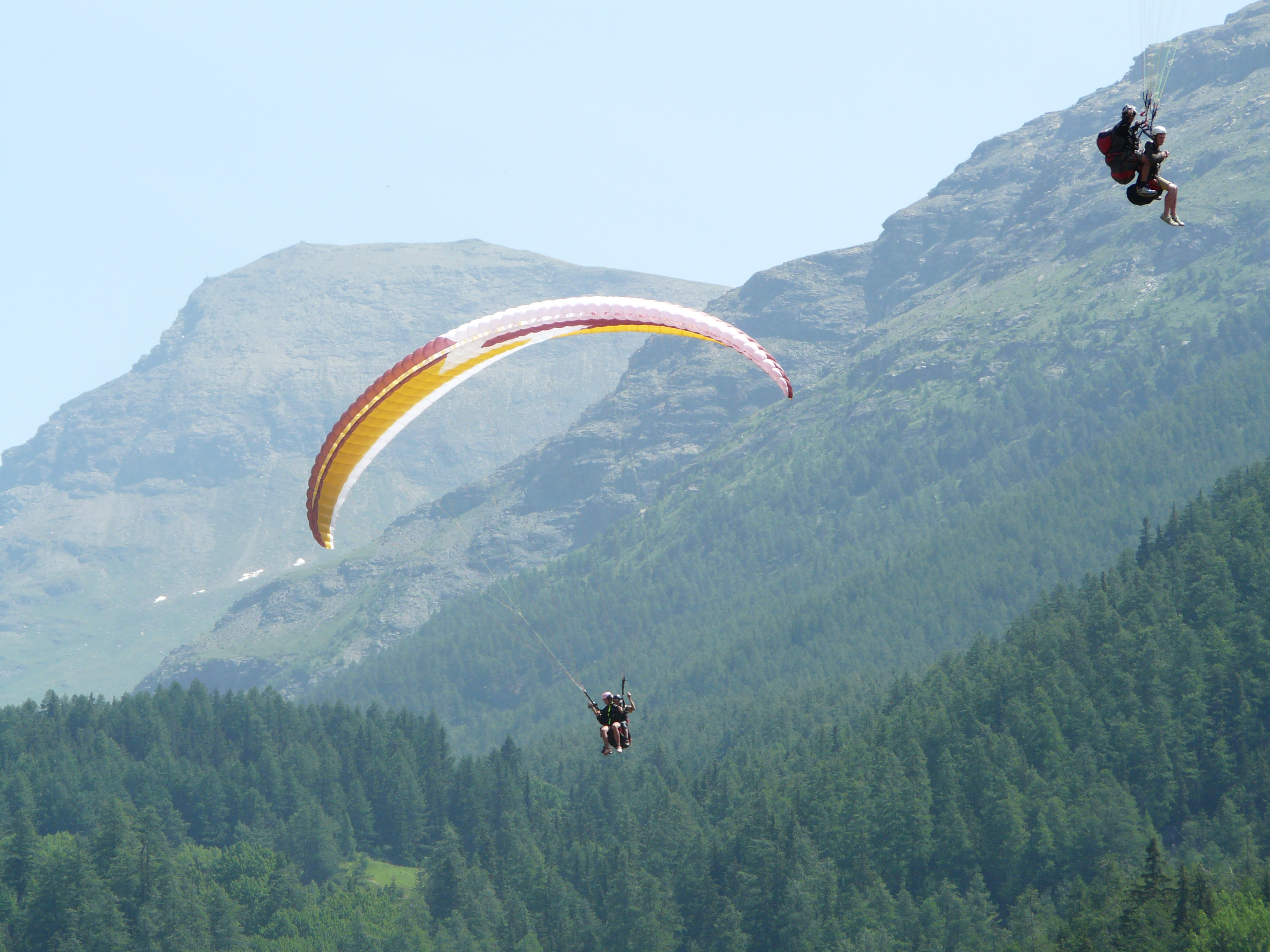 Les Edelweiss : Parapente centre-edelweiss-vacance_32561692-.JPG