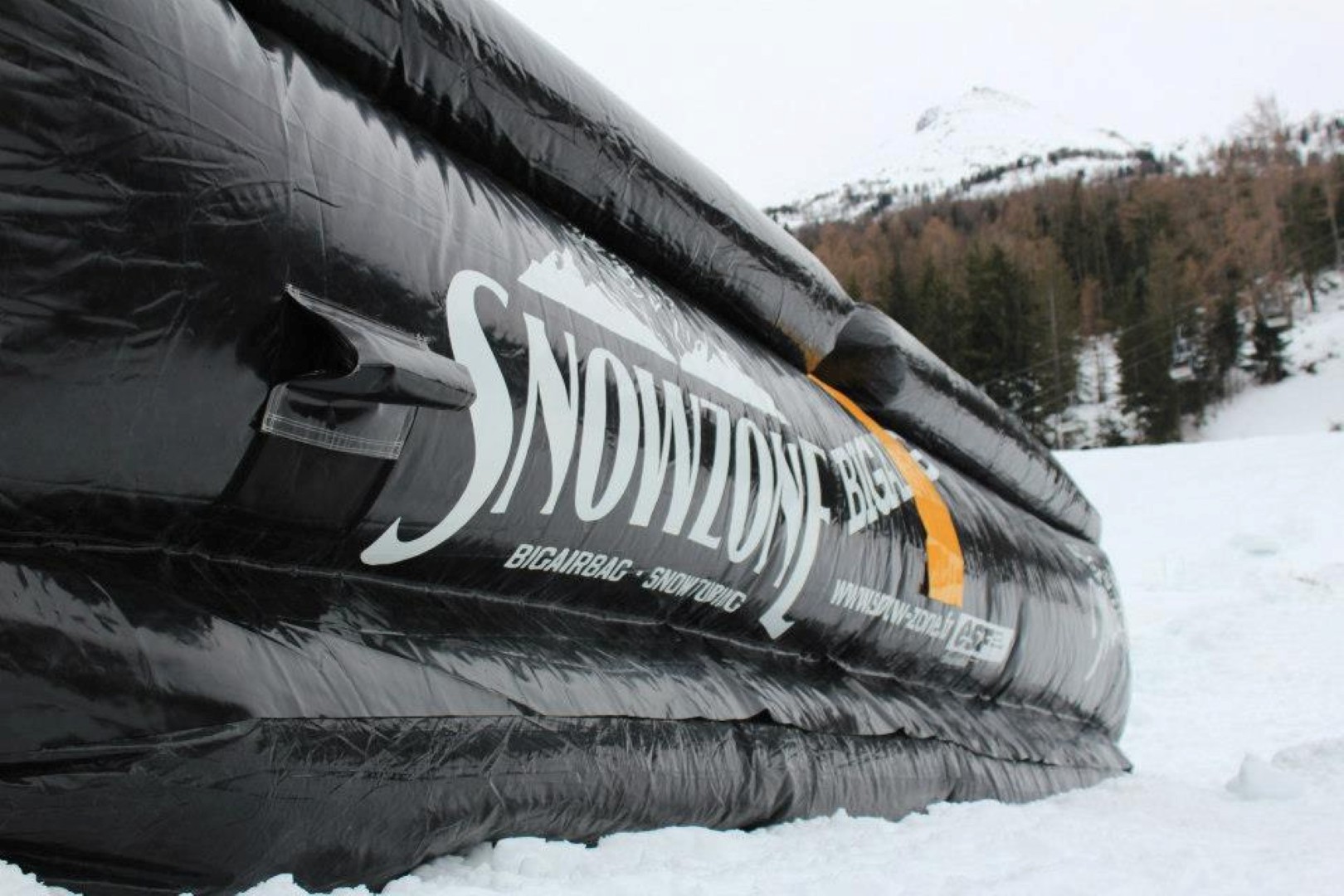 Les Edelweiss : Big Airbag centre-edelweiss-vacance_92137667-.jpg